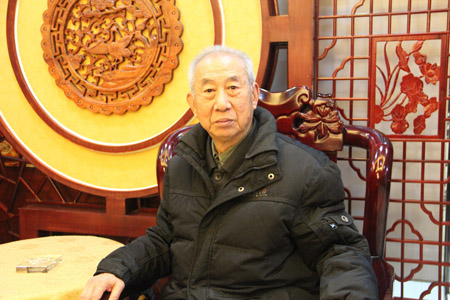 孔伯镜 孔伯镜