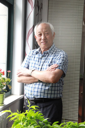 牛芳茂——书画界新闻人物献礼全国两会