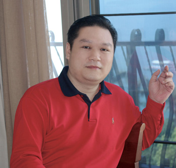 马华平——书画界新闻人物献礼全国两会