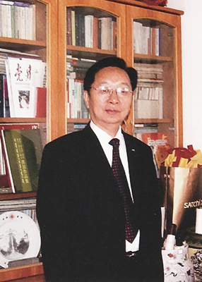 刘佑华 刘佑华