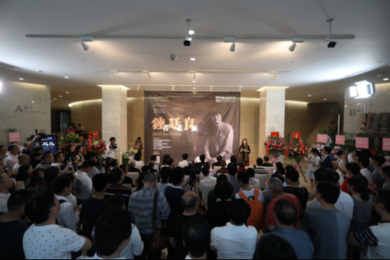 深圳青年书法家钟廷良作品展开幕