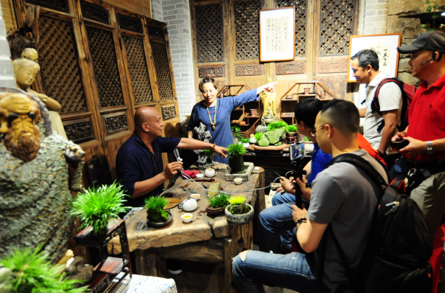 福州第二届菖蒲雅集意阔石上蒲汇举行 福州第二届菖蒲雅集意阔石上蒲汇举行