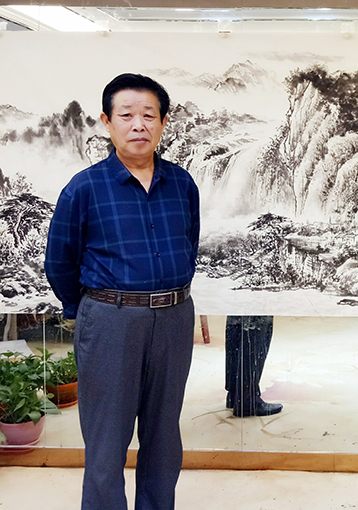 李发林照片.jpg